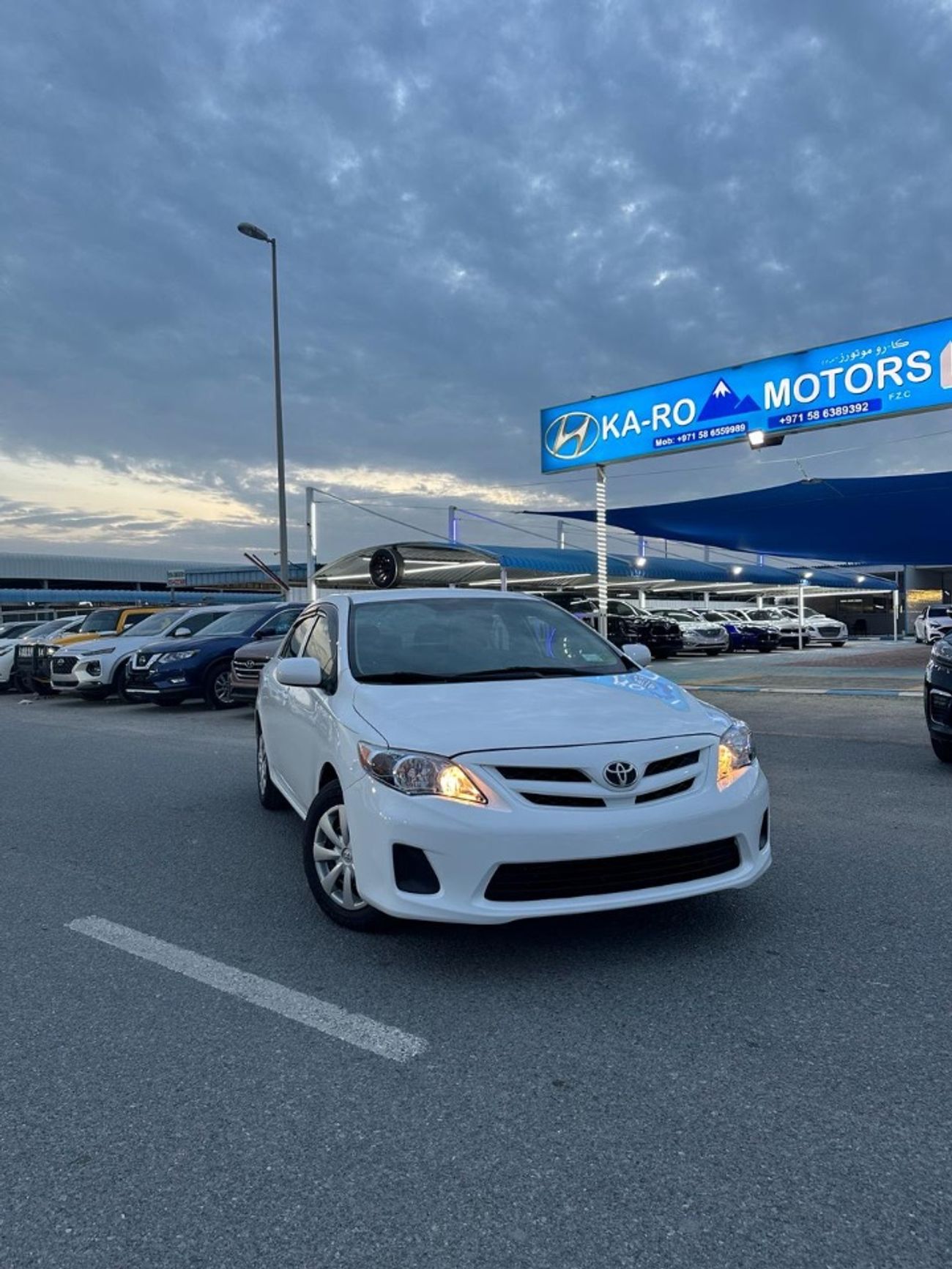 Toyota Corolla This car is in perfect condition, 2013, with an engine capacity of 1.8 and a manual transmission.
