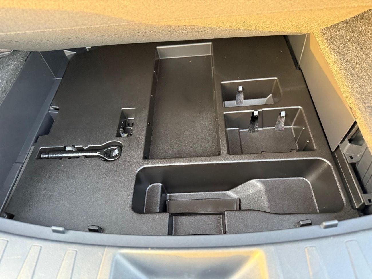 Lexus UX250h F-Sport Hybrid handling 2023 Full Option