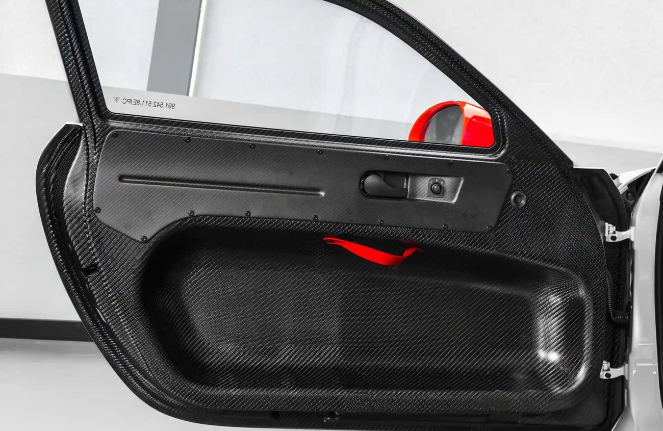 Porsche 911 3.8L F-6 Twin-Turbocharged Engine