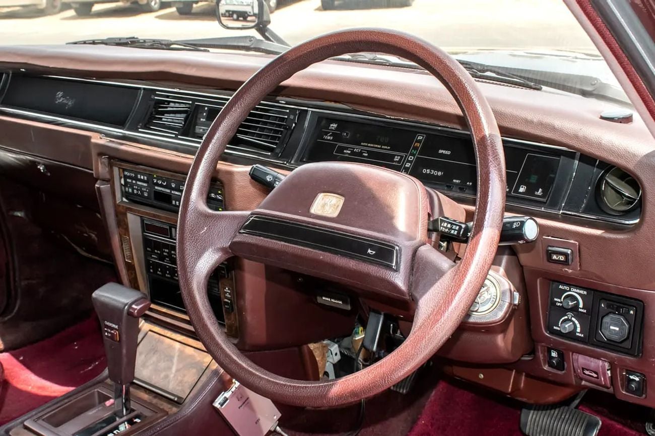 Toyota Century JAPAN IMPOTERD - ONLY 53,000 KM