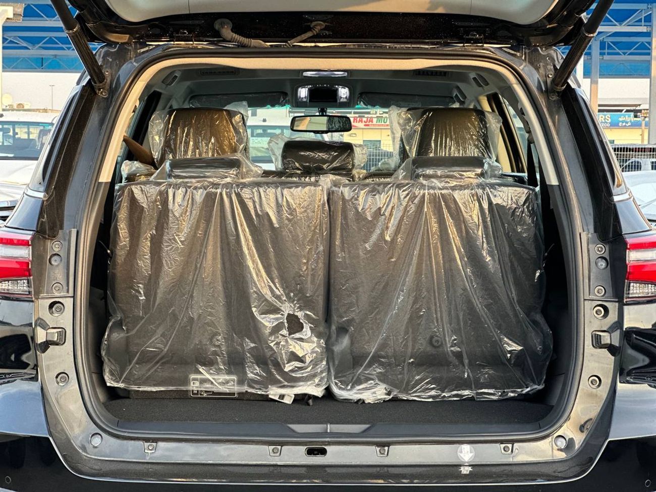 تويوتا فورتونر 4.0L PTR A/T // 2025 // High Option with DVD&Back Camera , Leather & Cooling Seats , Wireless Charge