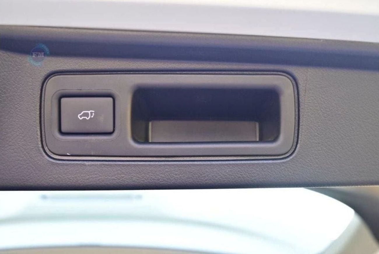 Toyota Fortuner VXR V6 4.0L Petrol 4WD 7 Seater Automatic