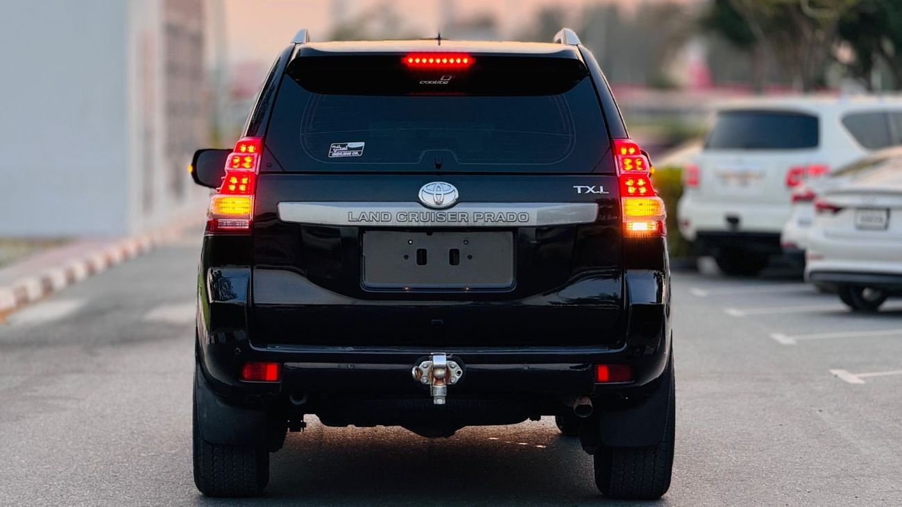 Toyota Prado EXCELLENT CONDITION | SUNROOF | 2.7L PETROL | LHD | PARKING SENSOR | 2017 | REAR VIEW CAMERA