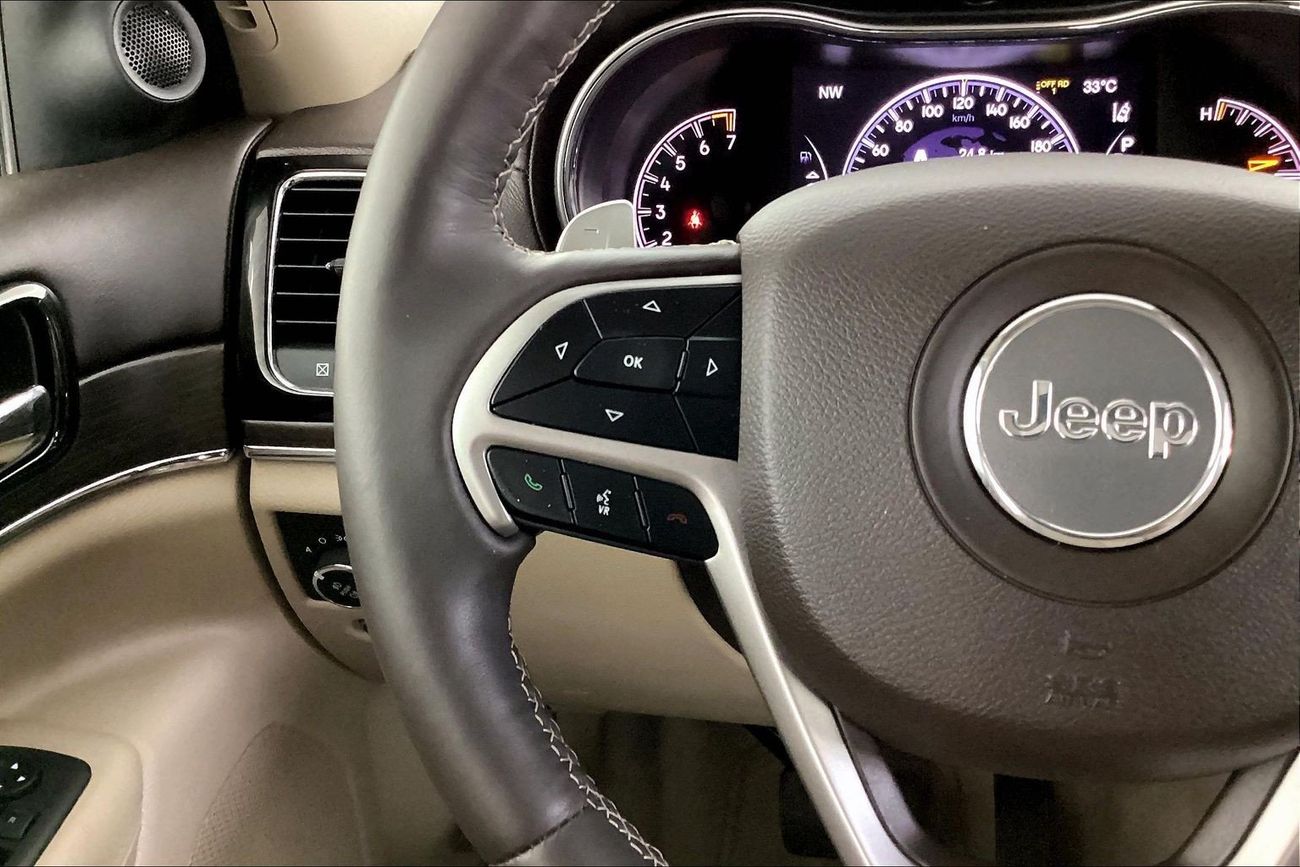 جيب جراند شيروكي Overland | National Day Celebration | شامل الضمان | 0 ﺪﻔﻋﺓ ﺃﻮﻟﻯ