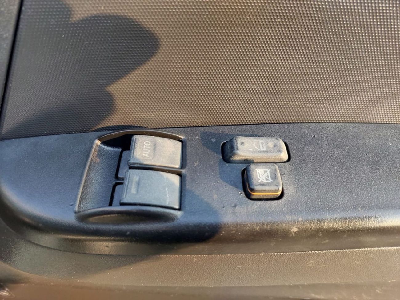 Toyota Hiace TOYOTA HIACE COMMUTER VAN RHD 2018 MODEL 3.0 L DIESEL AUTOMATIC(PM35933)