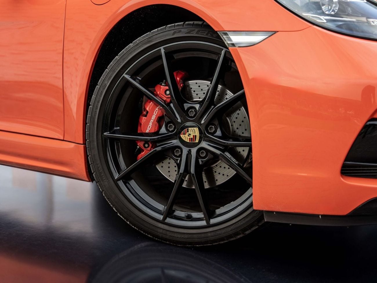 بورش بوكستر 718 Porsche Boxster 718 S 2017 مقابل 3,153.00 AED شهريًا