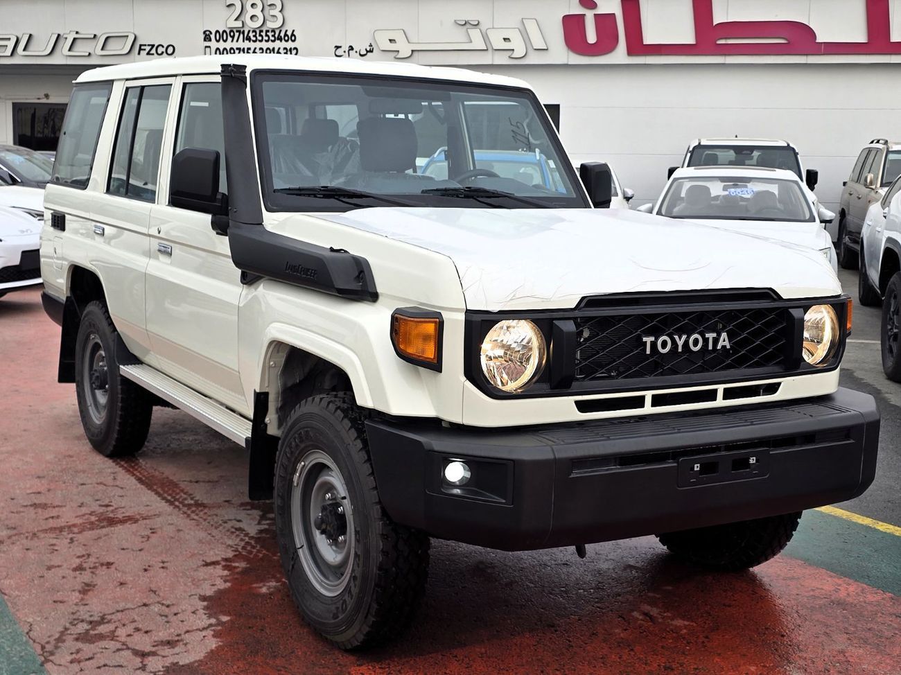 تويوتا لاند كروزر Toyota Land Cruiser 76 4.2l M/T Diesel 4WD Whit Def Lock , Fog light White Color 2025 Model