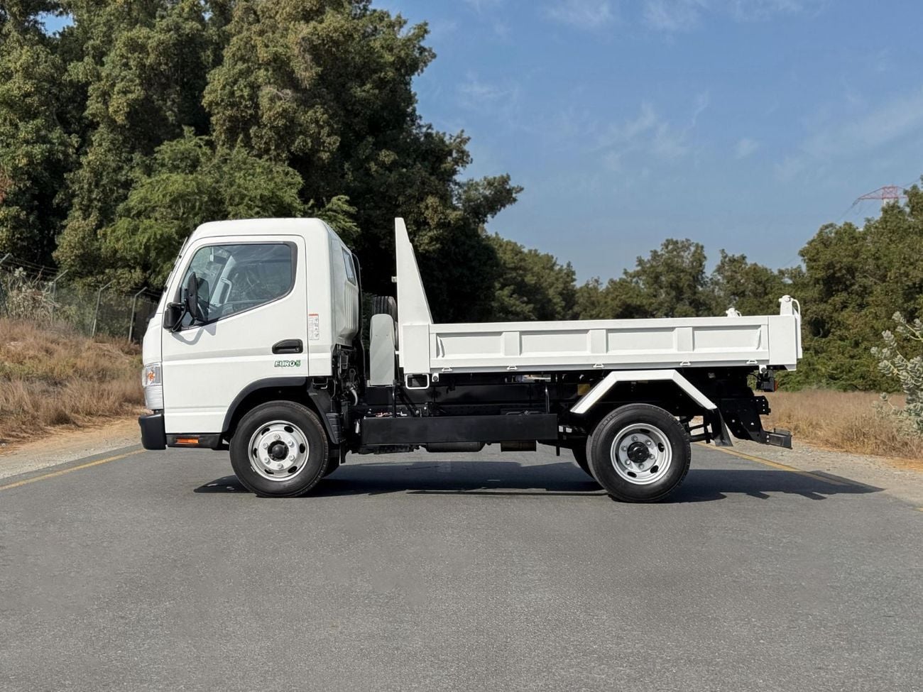 Mitsubishi Canter STD 2026 GCC | TIPPER TRUCK | 3.0L DIESEL | EURO 5 | RWD | BRAND NEW | Export