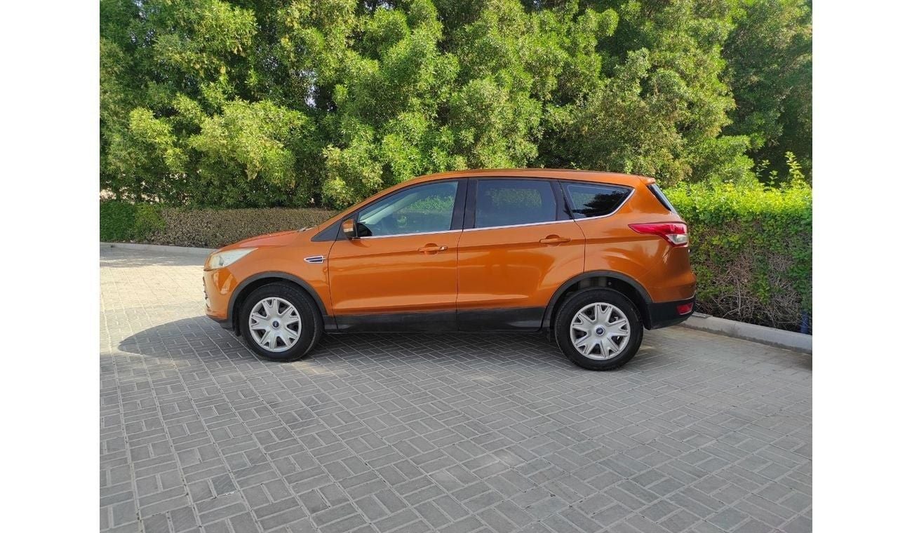 Ford Escape Ford Escape 2015 Gcc full automatic