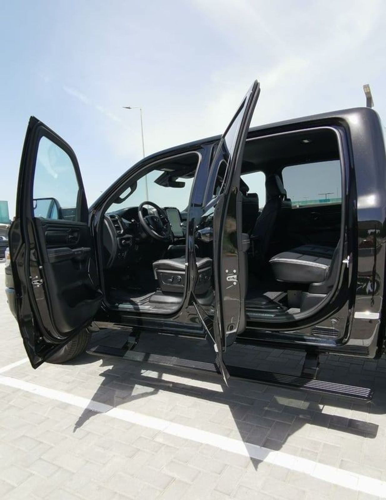 RAM 1500 DODGE RAM LIMITED- 2022- BLACK