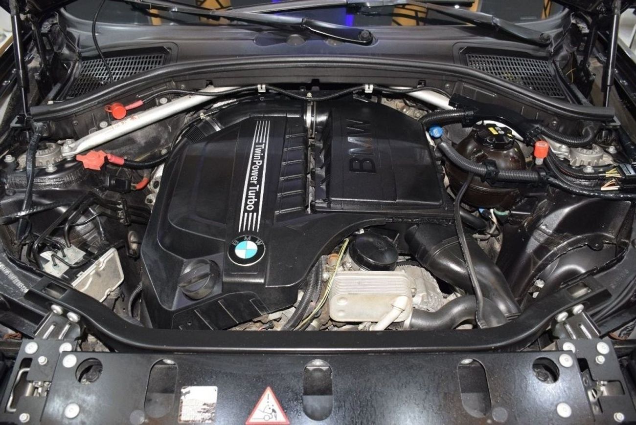 BMW X4 xDrive 35i EXCELLENT DEAL for our BMW X4 xDrive35i ( 2015 Model! ) in Dark Grey Color! GCC Specs