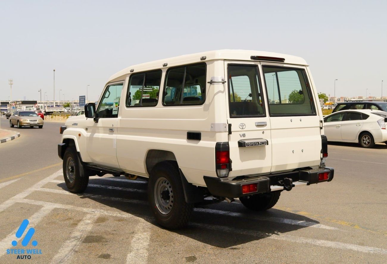Toyota Land Cruiser 70 LC78 4.0L Petrol - Automatic - V6