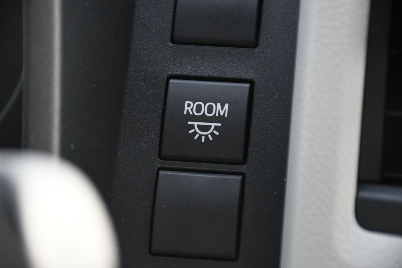 Toyota Hiace 2025 Toyota HiAce 3.5L MT Petrol (Ready Stock)