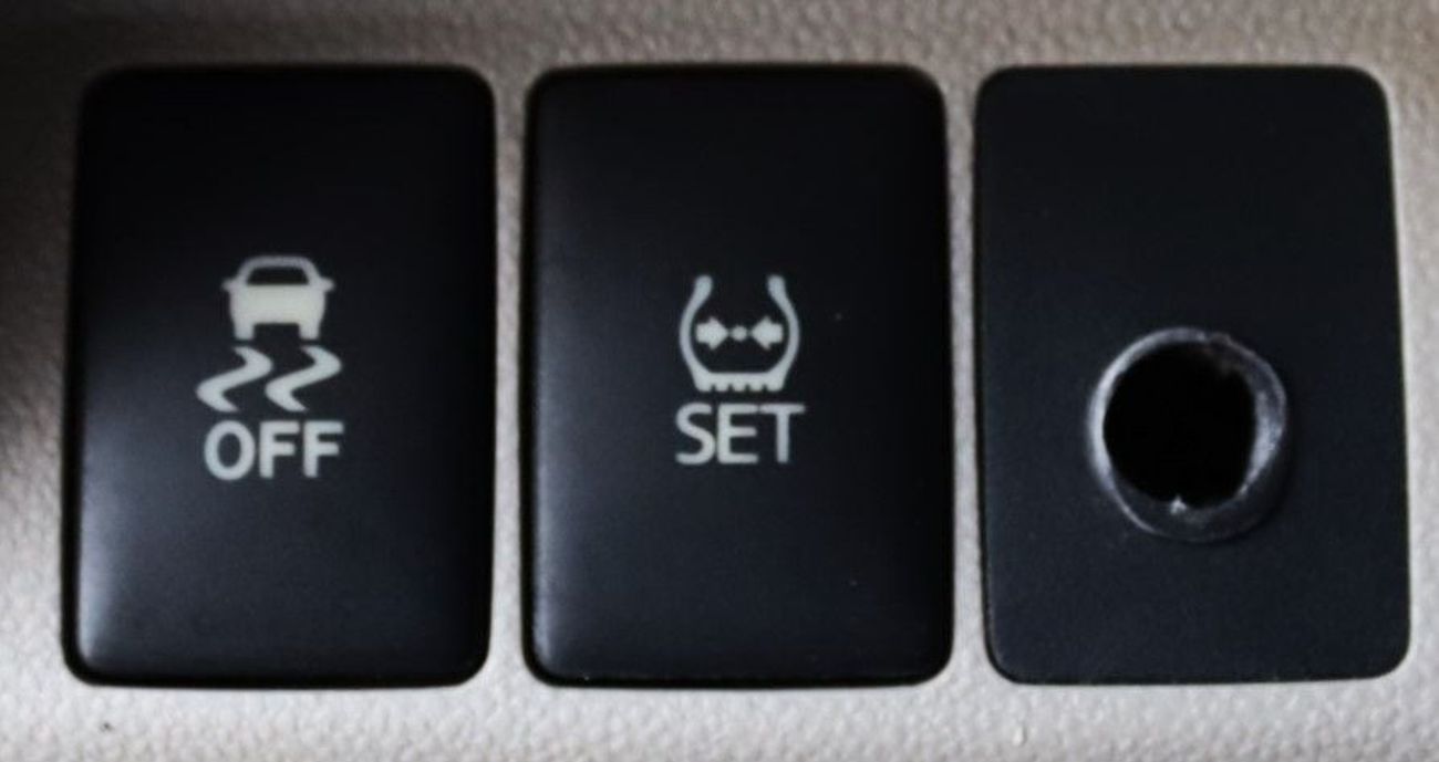 Toyota Avanza 2020 Toyota Avanza GLX (F650), 5dr MPV, 1.5L 4cyl Petrol, Automatic, Rear Wheel Drive