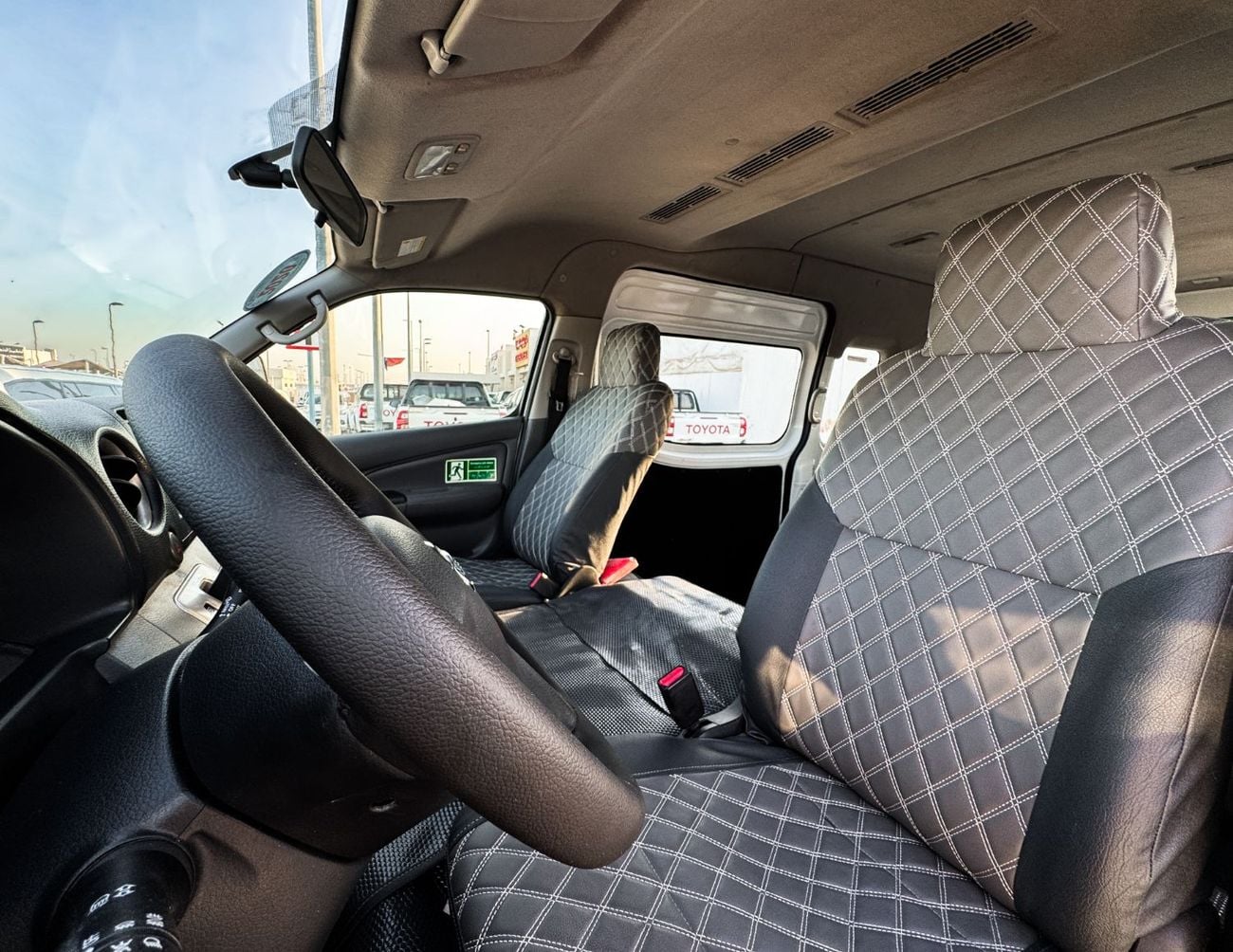 Nissan Urvan STD Nissan Urvan automatic | 2.5 L | 2020 | GCC | Accident-Free | In Excellent Condition | 1092 P.M