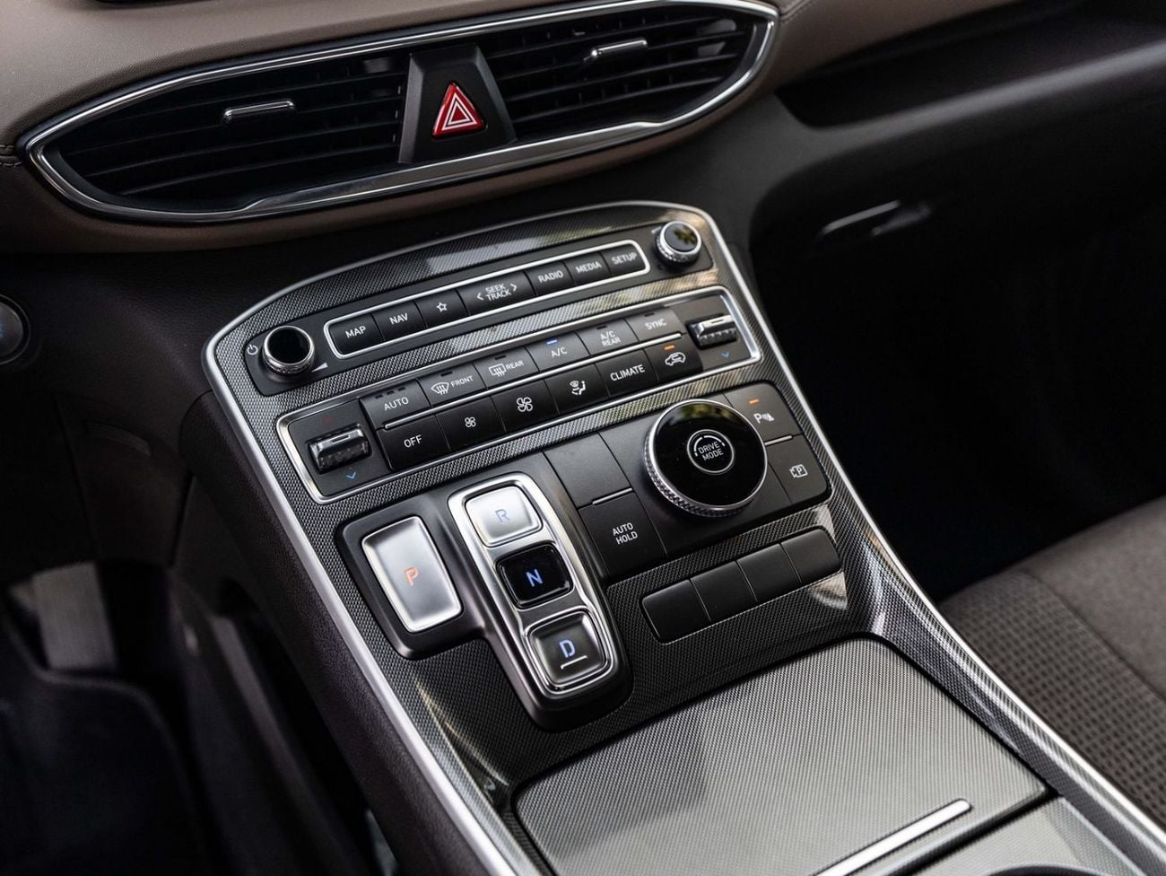 Hyundai Santa Fe COMFORT PLUS Hyundai Santa Fe 2023 for 1,577.00 AED monthly