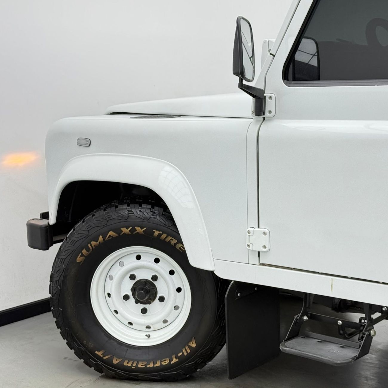 Land Rover Defender 1998 Land Rover Defender 110 Pickup, Excellent Condition, GCC