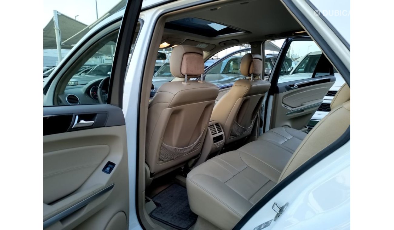 Mercedes-Benz ML 350 Gulf number one model 2009, white color, leather opening, sensors, alloy wheels, cruise control and