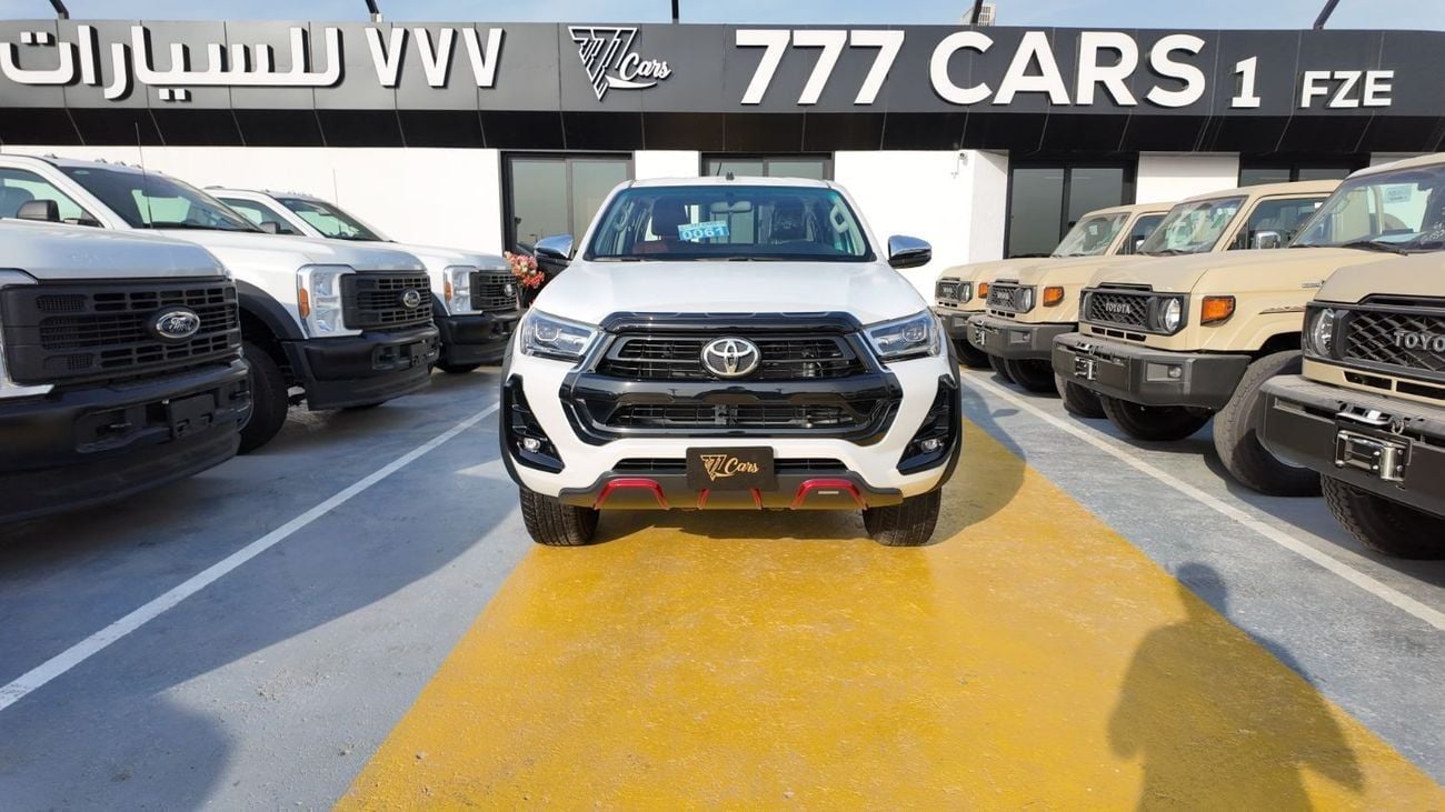 Toyota Hilux TOYOTA HILUX SR5 4.0 V6 4WD A/T 2026