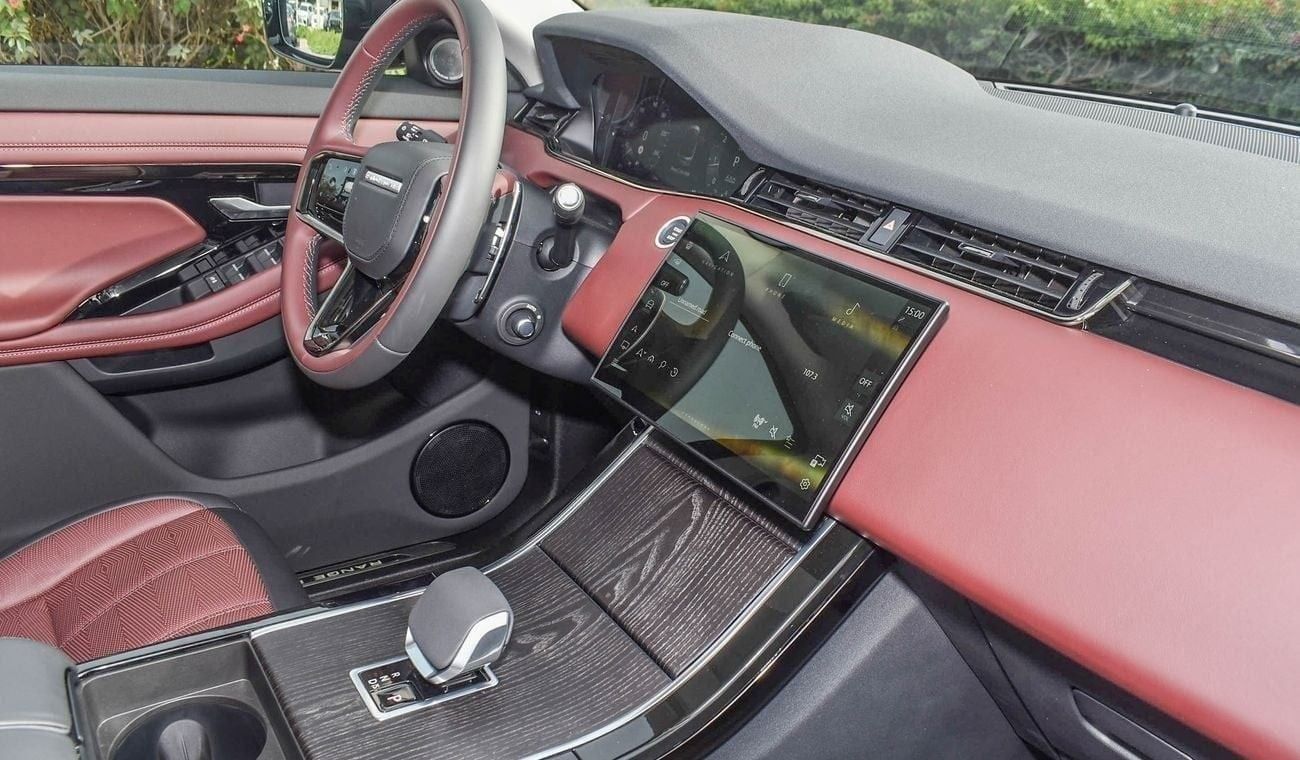 Land Rover Range Rover Evoque HSE P250  DYNAMIC 2024 WITH WARRANTY AND SERVICE CONTRACT