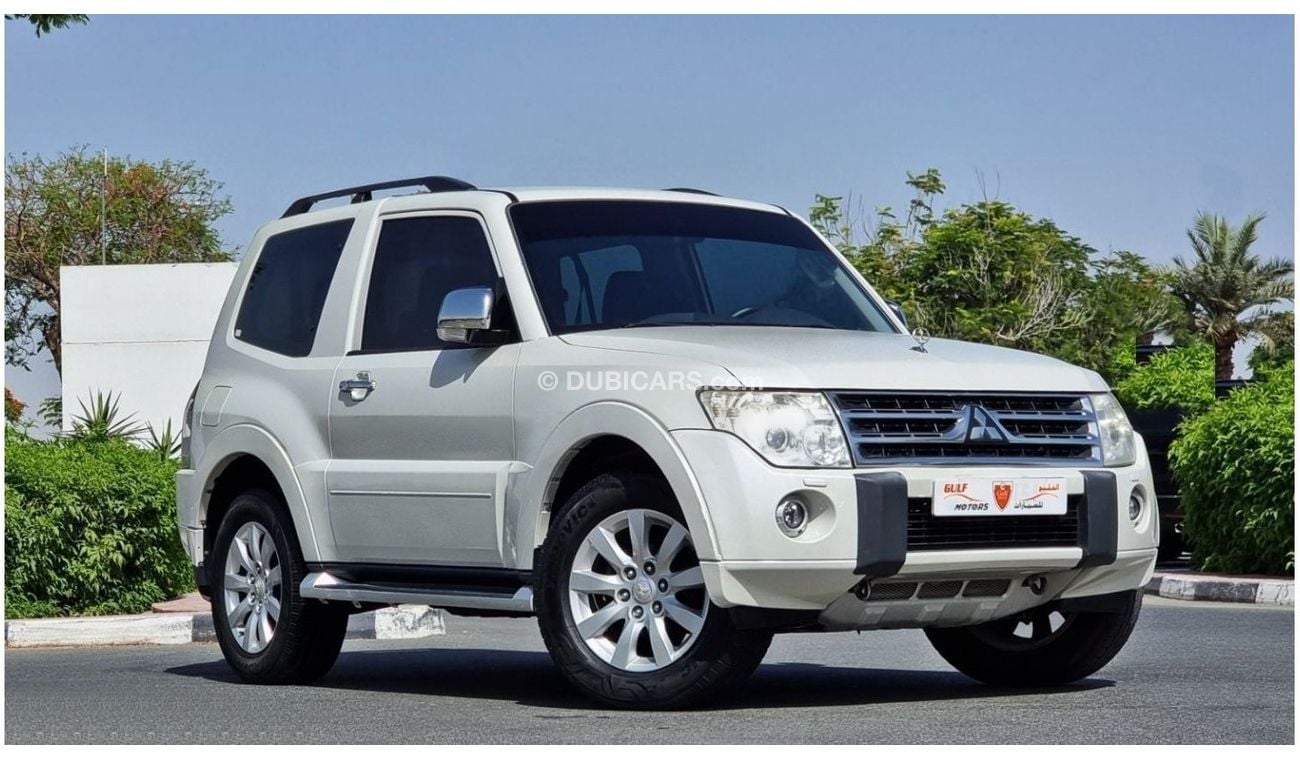 ميتسوبيشي باجيرو 3.8L Full option - V6 - Gls - Sunroof - Leather Interior - Single Door - Perfect condition