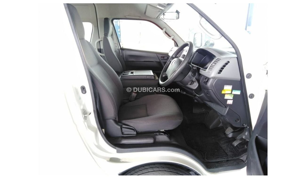 Toyota Hiace Hiace Commuter RIGHT HAND DRIVE  (PM625)