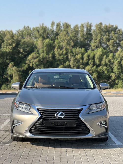Lexus ES350 Premier The car is in excellent condition inside and out and does not require maintenance/2018/GCC