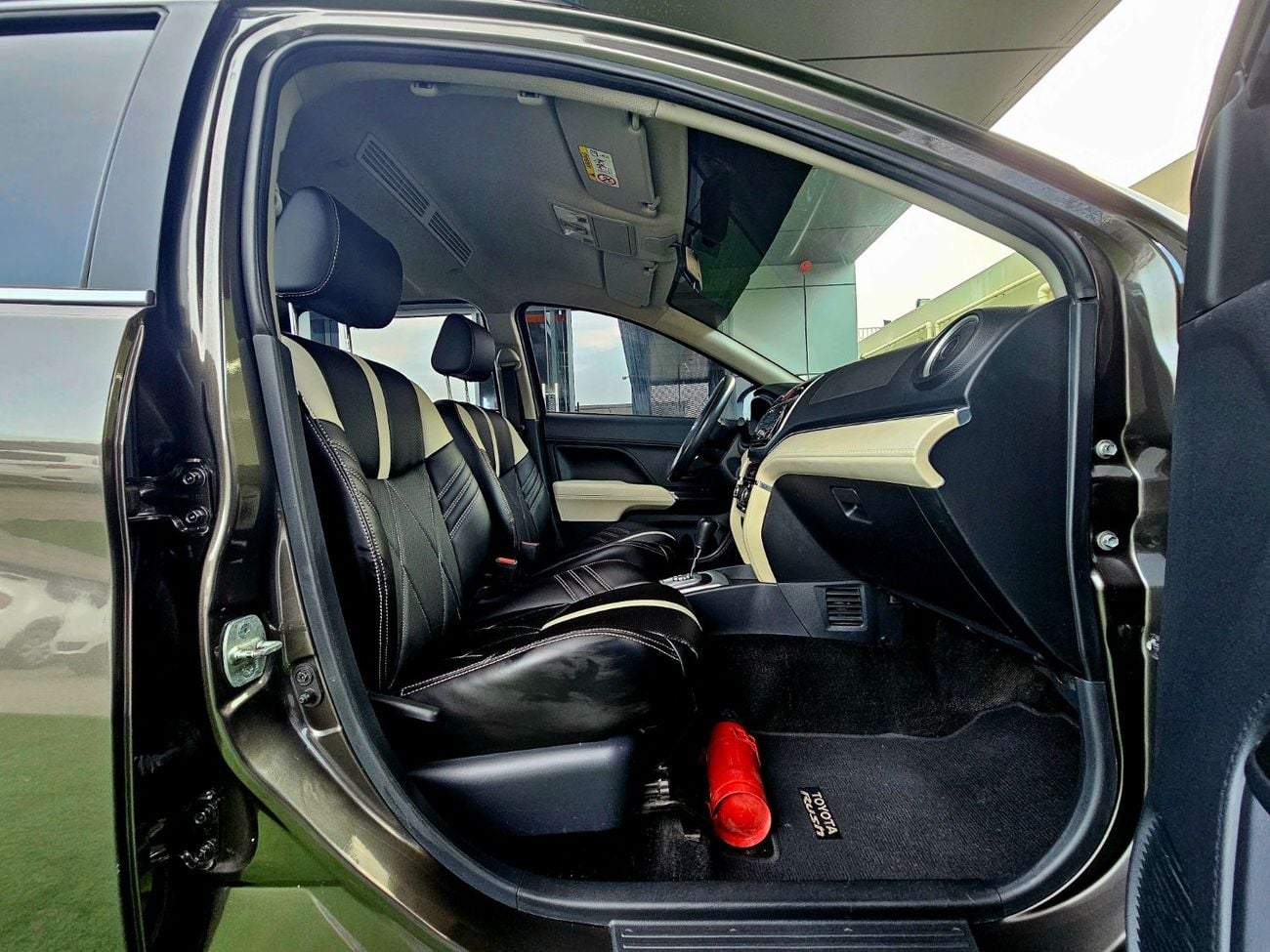 تويوتا راش EX/ PASSENGER 7 SEATS/ LOW MILEAGE