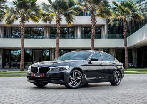 بي أم دبليو 520i 520i | 2,155 P.M | 0% Downpayment | BMM History (AGMC) | Under Warranty