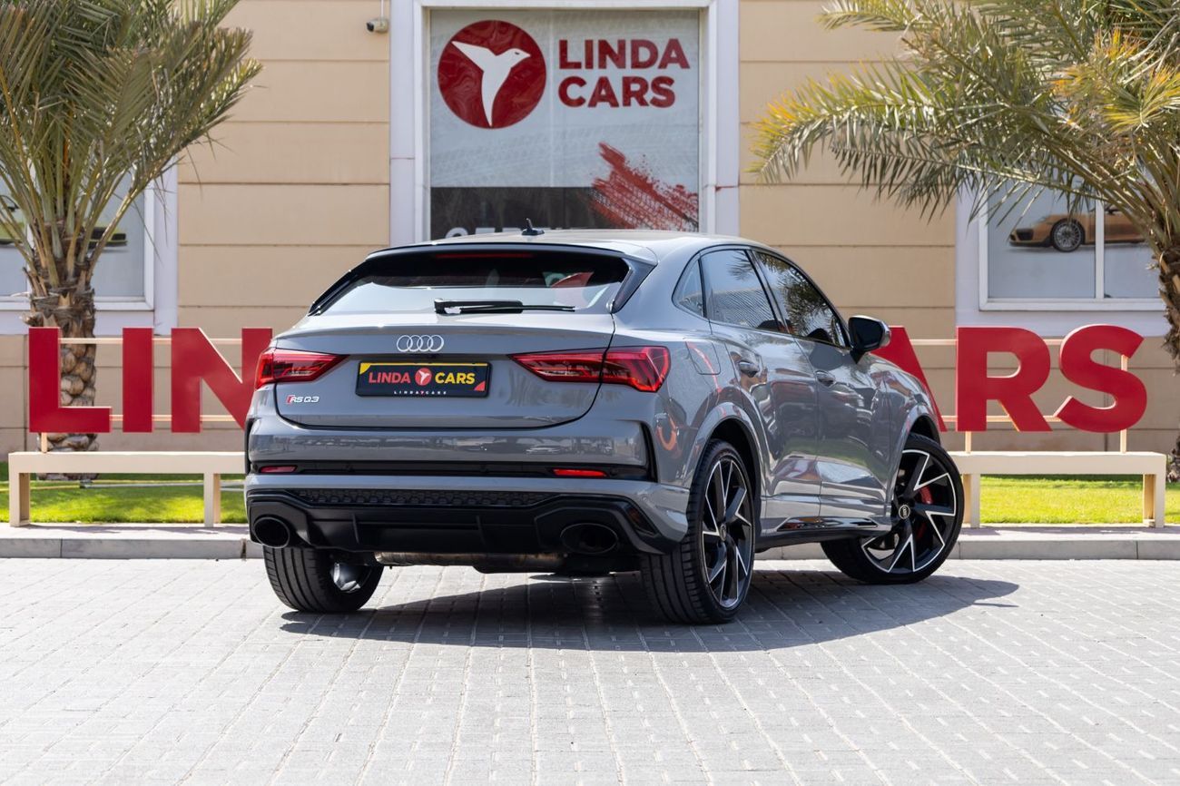Used Audi RSQ3 TFSI quattro 2.5L SUV Coupe 2022 for sale in Dubai - 867409