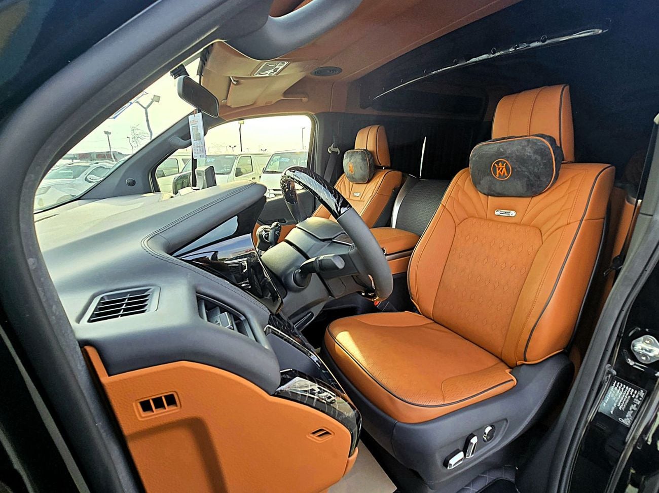 Toyota Hiace High Roof Van 3.5L TOYOTA HIACE High Roof (kmuller) special edition 3.5L Van RWD 5Doors black color