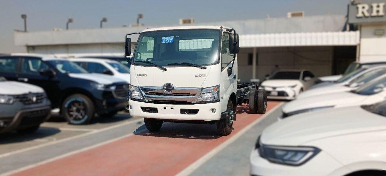 هينو 300 Hino 300 Diesel Manual 4x2 Chassis 2024YM | Export Price