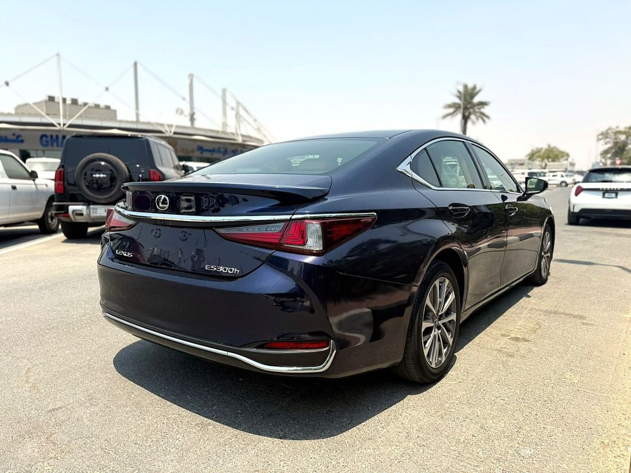 Lexus ES300h LEXUS ES 300 Hybrid 2.5L Premier Option 2023 Model