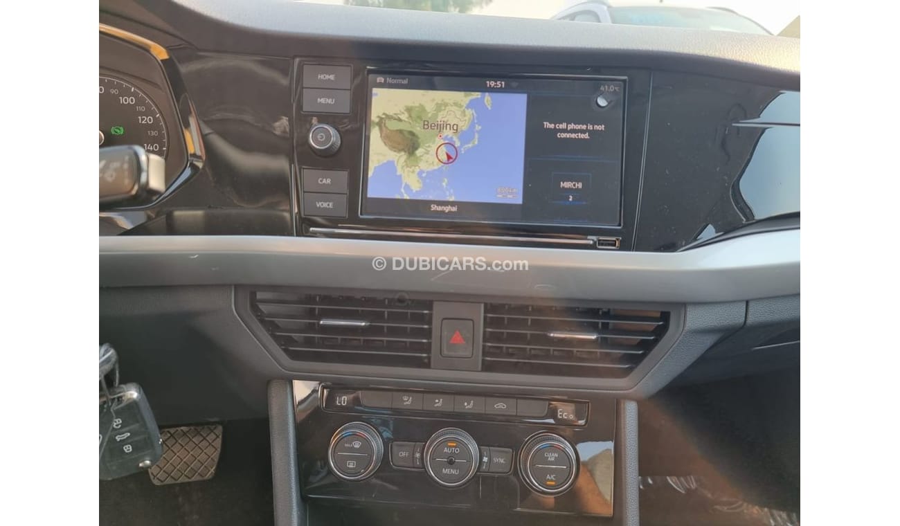 فولكس واجن بورا فولكس فاجن إي بورا كهرباء بالكامل ، بطارية 39.76 كيلو وات في الساعة ، مدى 276 كم ، موديل 2020