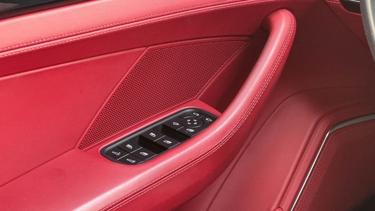 Porsche Panamera Std 3.0L (443 HP) 2022 Full Service History GCC 2.9L V6