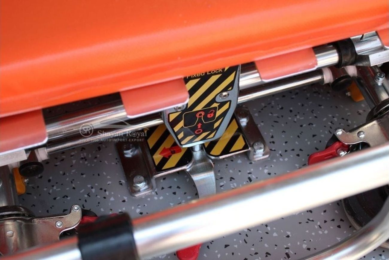 Toyota Land Cruiser 70 LHD LC78 AMBULANCE  4.2L DSL V6 4WD 3DR MT 2025MY | FOR EXPORT