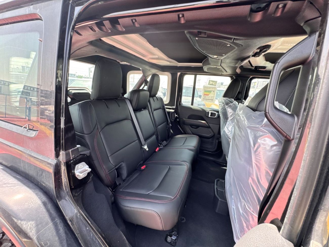 جيب رانجلر JEEP UNLIMITED RUBICON 2.0L 4X4