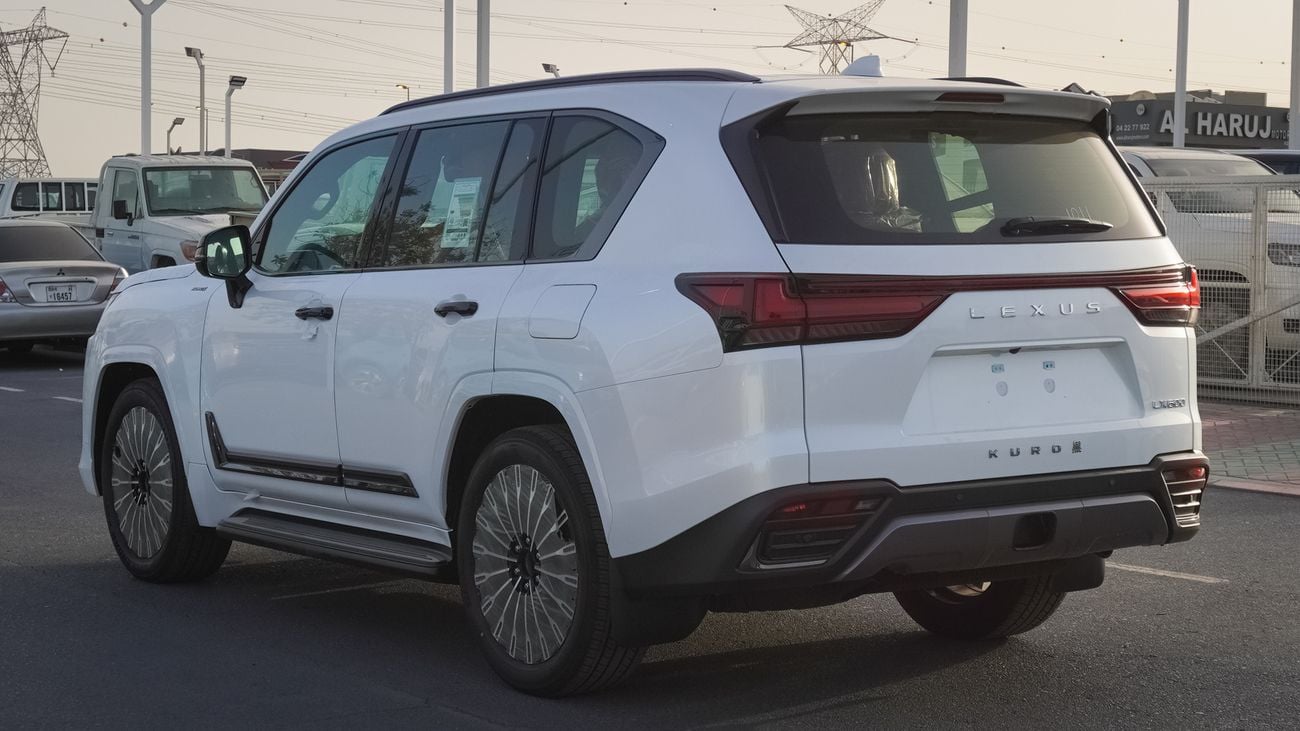 لكزس LX 600 KURO 3 5L V6  4 Seats