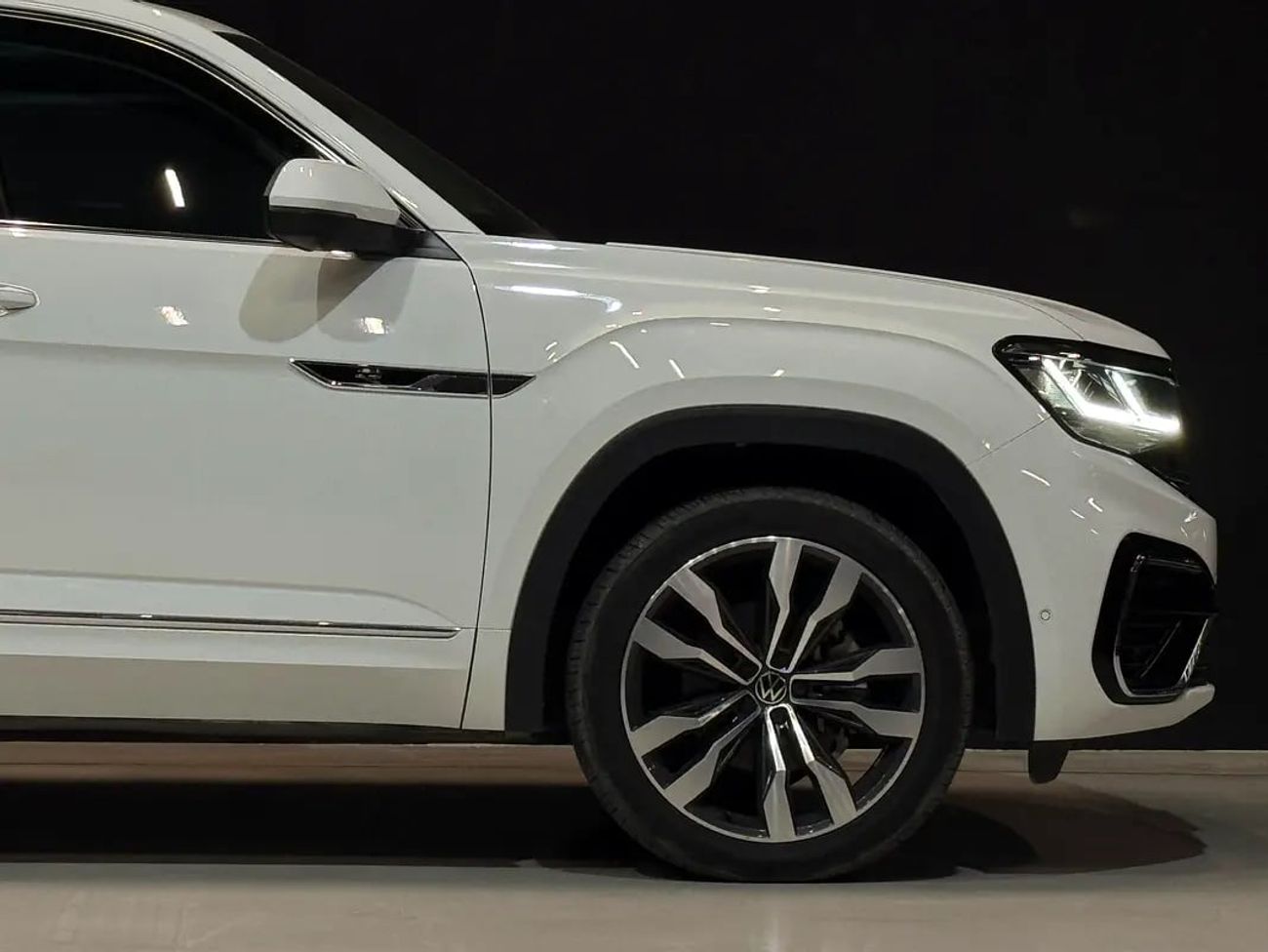 فولكس واجن تيرامونت AGENCY WARRANTY | 7 SEATER | V6 | R LINE | 1900AED / MONTH