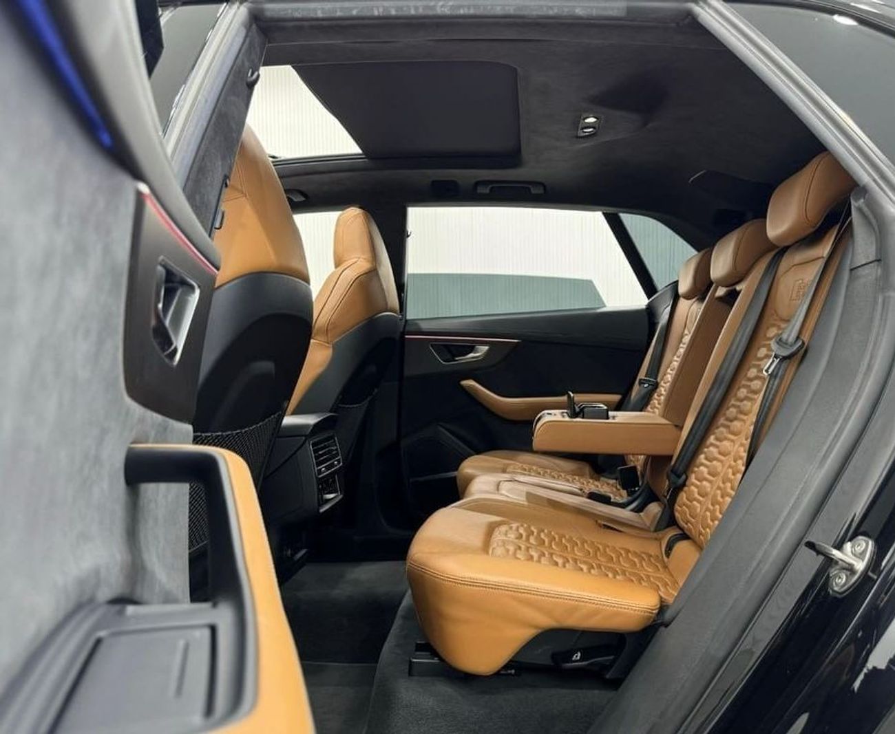 أودي RSQ8 TFSI quattro 4.0L 2021 Audi RS Q8, One Year Warranty, Al Nabooda Full Service History, GCC