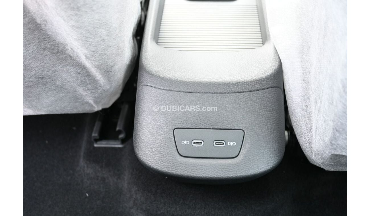 Volkswagen ID.3 Volkswagen ID3 PRO, FWD, 5 Doors Features: Electric Engine, 20inch Alloy wheels, Close Panoramic Roo