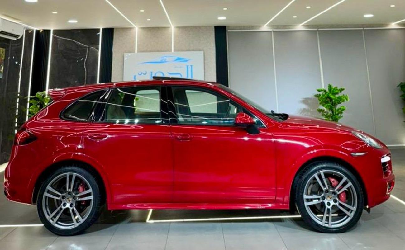 Porsche Cayenne GTS 4.8L BEST PORSCHE CAYENNE GTS I| FULL OPTIONS || GCC || FREE ACCIDENTS || WELL MAINTAINED