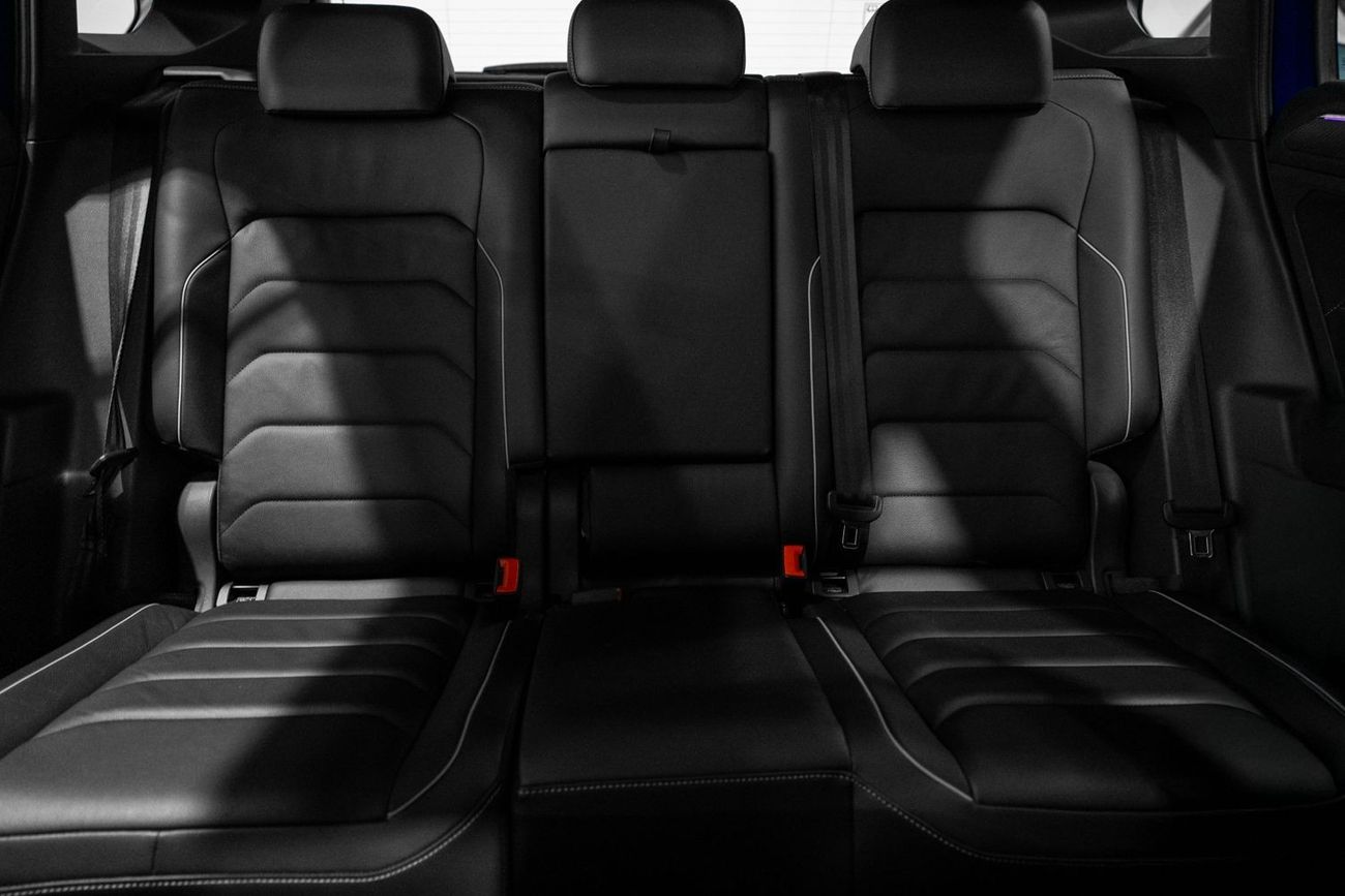 فولكس واجن تيجوان R-Line 2.0L R-Line Black Edition 2.0L