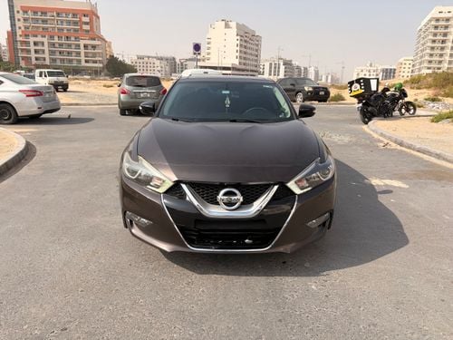 Nissan Maxima
