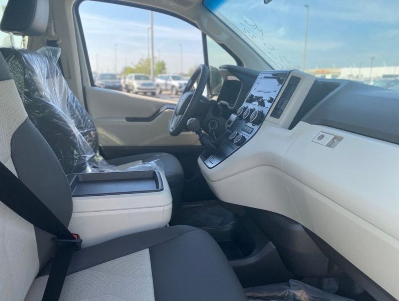 تويوتا هاياس 2.8 L HIGH ROOF WITH AC FULL OPTION BRAND NEW