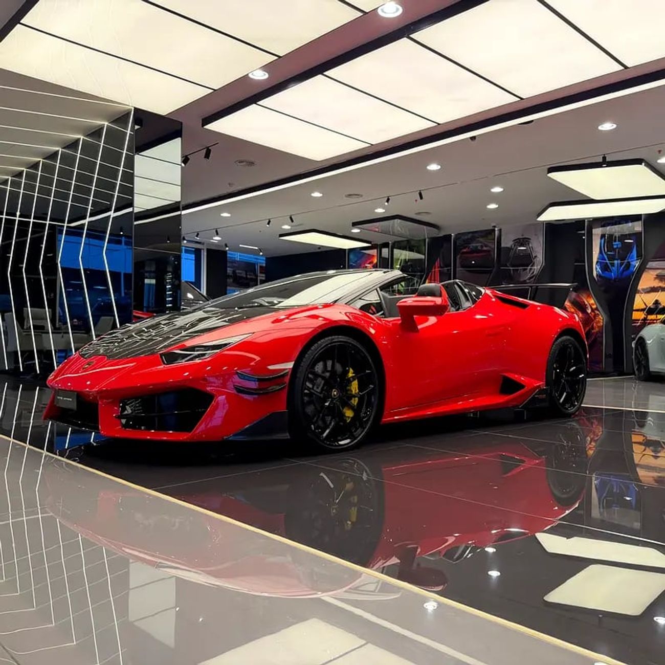 لامبورغيني هوراكان VENEREE ONE OF TEN