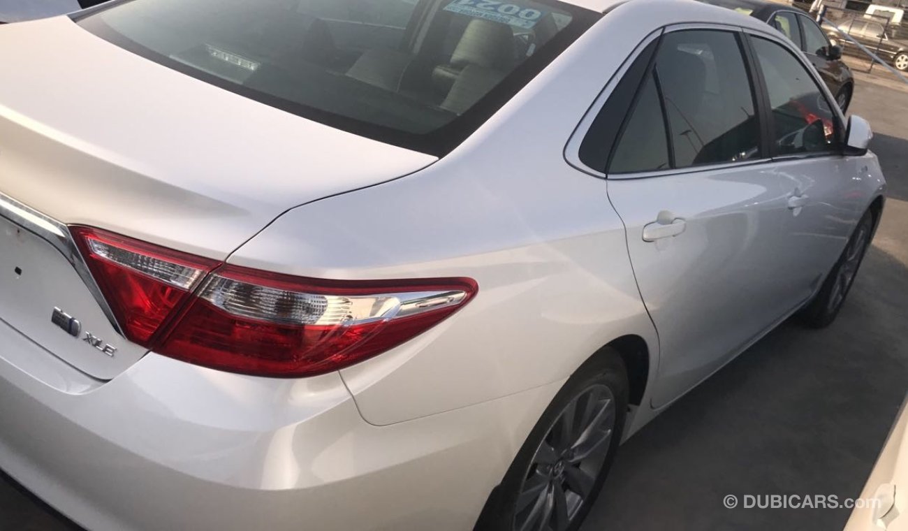 Toyota Camry (hybrid) 2016 full option