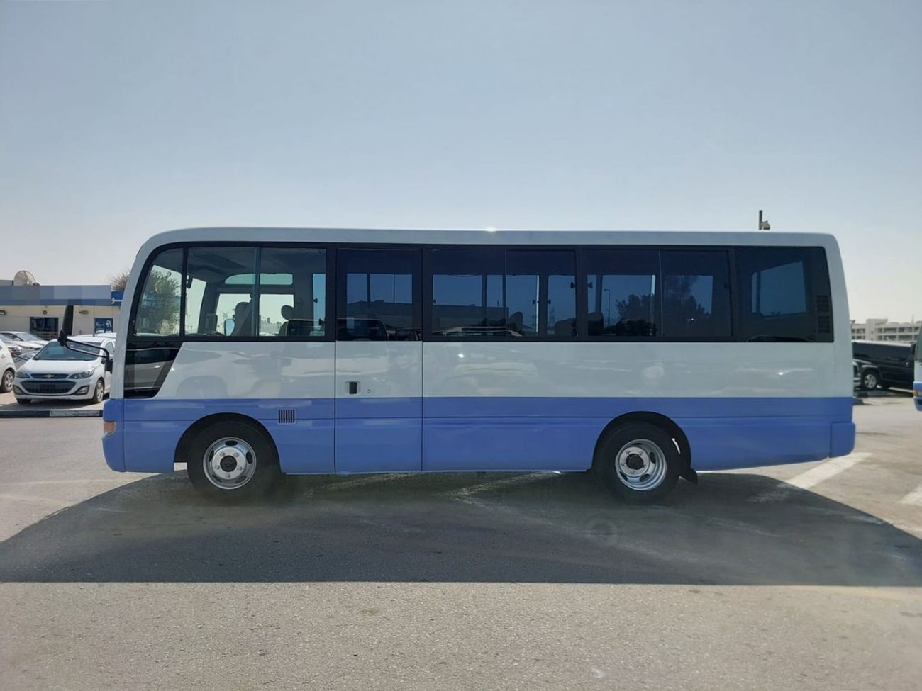 نيسان سيفيليان (RAMADAN OFFER) NISSAN CIVILIAN BUS RHD 2004 MODEL 4.2 L DIESEL AUTOMATIC(PM21861)