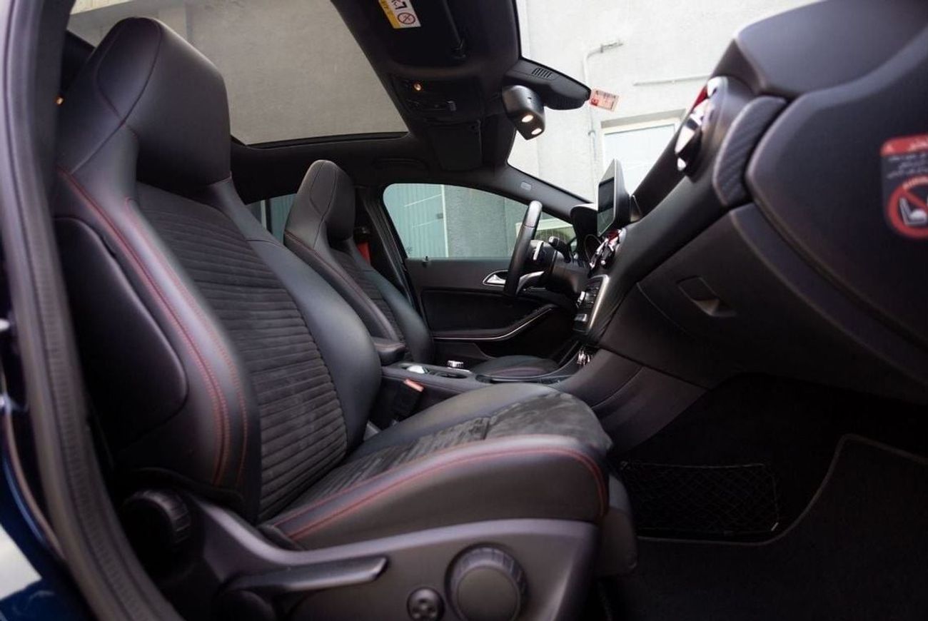 Mercedes-Benz A 250 std 2.0L (221 HP) Mercedes-Benz A250 2018 (LOW MILEAGE) GCC under Warranty with Flexible Down-Paymen