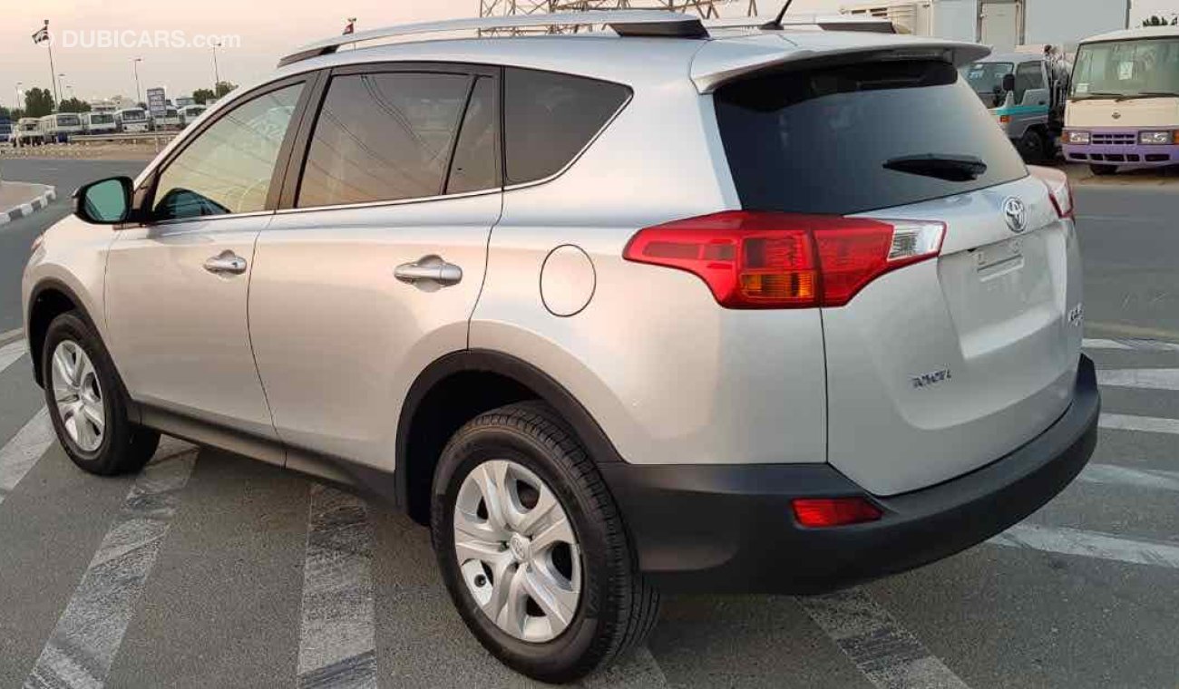 Toyota RAV4 2014 Silver color NEAT AND CLEAN CAR, READY TO DRIVE